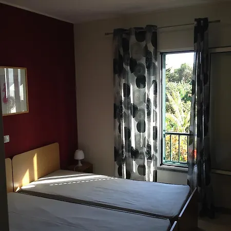 Hostel Residencia Universitaria Nossa Senhora Das Vitorias Funchal (Madeira)